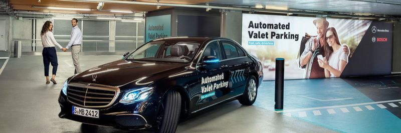 Kein Parkplatzsuchen mehr im engen Parkhaus – das automatisierte Parken will es möglich machen.