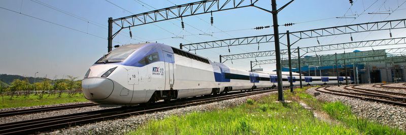 Der Korea Train Express (KTX) verbindet Suseo mit Mokpo und Pusan – Hersteller Hyundai Rotem stetzt in unterschiedlichen Bereichen die auf Bahnanwendungen spezifizierten Kabel von Lapp ein.