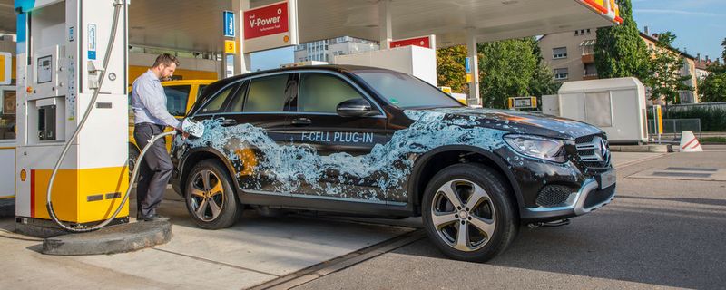 Daimler, Shell und Linde eröffneten am 31. Juli 2017 zwei Wasserstofftankstellen in Sindelfingen und Pforzheim.