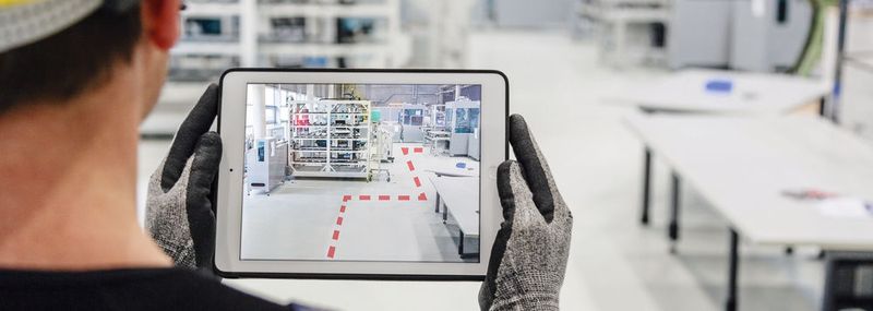 Der Einsatz von Smart Devices in der Industrie stellt höhere Anforderungen an Performance und Sicherheit des Netzwerks.