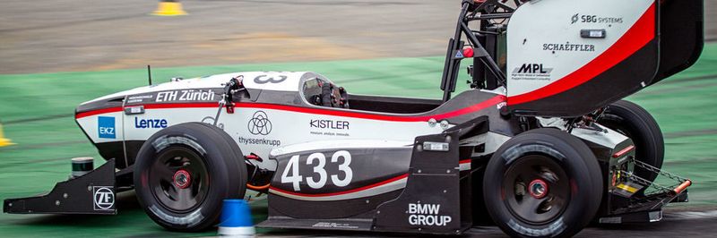 Für die neue Wettbewerbsklasse Driverless der Formula Student 2017 meldeten sich 15 Teams an.