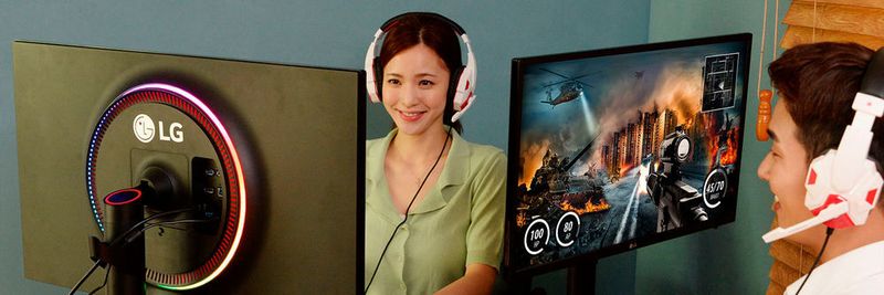 Der neue 32-Zoller von LG hat integrierte LEDs auf der Monitor-Rückseite.
