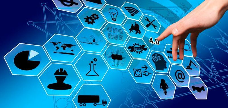 Smart Everything: Auf unseren parallel stattfindenen Fachkongressen IoT und Smart Home erfahren Sie Themen wie Security, Infrastruktur und Technologie aber auch Best Practices für konkrete Anwendungen.
