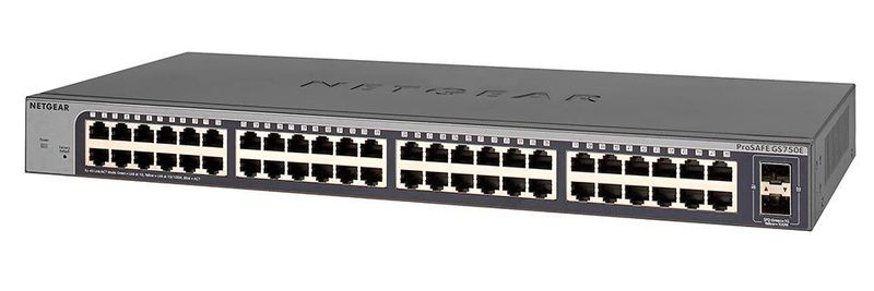Der GS750E verfügt über zwei aktive SFP-Ports, die als Glasfaser-Uplinks genutzt werden können.