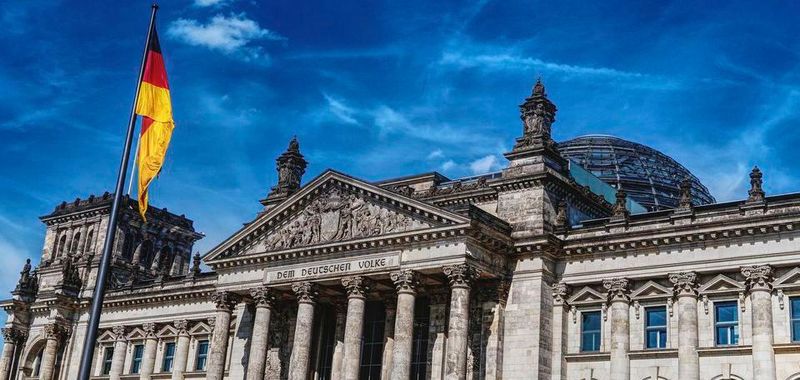 Am 24. September findet die Bundestagswahl statt. Der VDI, VDA und der ZVEI haben ihre Forderungen an die neue Regierung jeweils in einem Positionsierungspapier zusammengefasst.
