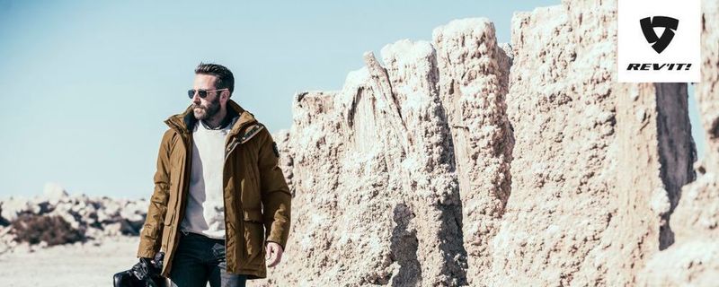 Von Kopf bis Fuß modisch und wetterbeständig unterwegs. Die neue Herbst-/Winterkollektion von Rev'it ist auf die kühleren Jahreszeiten ausgelegt.