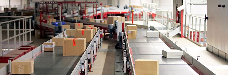 Mit der neuen Sortiertechnik von Vanriet kann GO! Express & Logistics die Sortierkapazität im Hub verdoppeln.