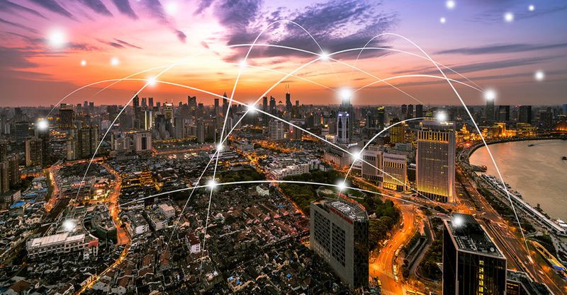 Bei der objektbasierten Speicherung sorgt die Erasure-Coding-Technik in Verbindung mit der Verteilung von Daten über zahlreiche physische Speichersysteme an verschiedenen Standorten (Geo-Spreading) hinweg für eine hohe Datenverfügbarkeit.