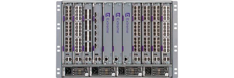 Der VSP 8600 ist Extreme Networks zufolge ein sieben Höheneinheiten großer Core-Switch mit einer Switching-Kapazität von 21 TBit/s.