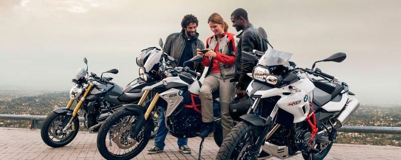 Handschuhe und Stiefel für den Herbst sind das Ergebnis einer Kooperation von BMW und Gore Tex.