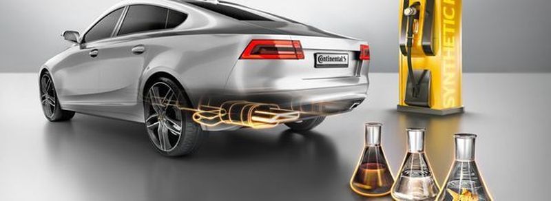 Continental hat den synthetischen Kraftstoff Oxymethylenether (OME) erfolgreich in Versuchsfahrzeugen getestet. Darunter befindet sich auch der in diesem Jahr vorgestellte Super Clean Electrified Diesel.