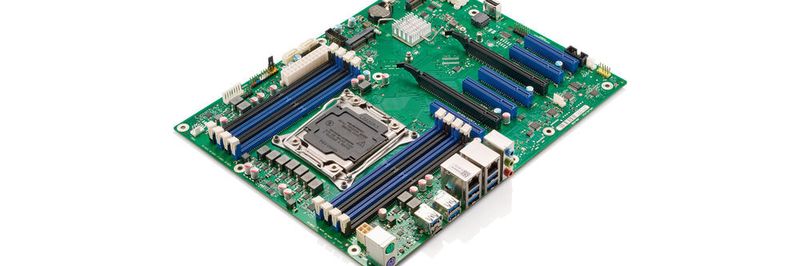 Das Workstation-Mainboard Fujitsu D3598-B ist für Intels Xeon-W-Prozessoren bestimmt. Es ist vom Hersteller für einen Temperaturbereich zwischen null und 50 Grad Celsius spezifiziert.