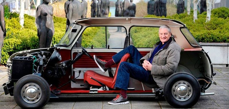 James Dyson will ein "radikal anderes" Elektroauto bis 2020 entwickeln.