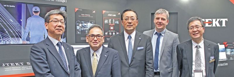 JTEKT-Vorstand Masakazu Isaka (Mitte) bei seinem jüngsten Deutschlandbesuch.