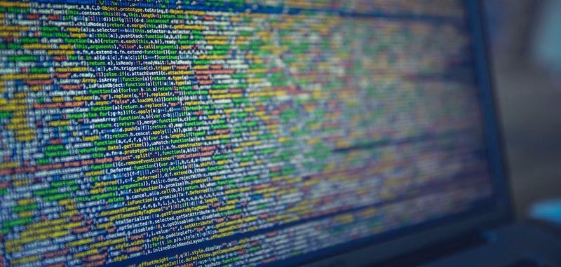 Bevor IT-Services im Unternehmen live gehen können, testen Key User aus den Fachbereichen intensiv deren Tauglichkeit fürs Daily Business. Die Kollegen sollen schließlich reibungslos damit arbeiten können. Die Durchführung solcher manueller Fachbereichstests ist aufwändig und stellt einen großen Kostenfaktor dar – doch das muss nicht (mehr) sein.