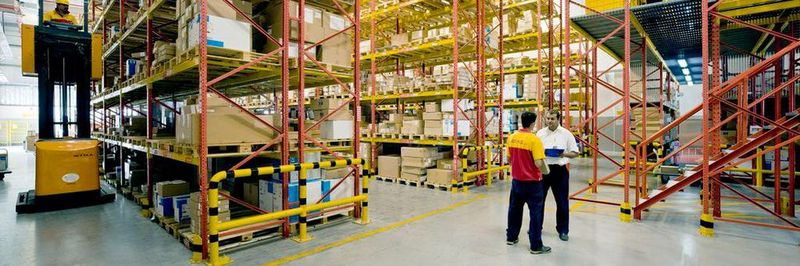 Zur Effizienzsteigerung in Außenlagern für medizinische Geräte hat DHL eine neue Servicelogistiklösung entwickelt.