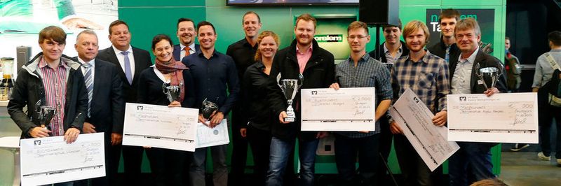 Die Gewinner des Engineering Newcomers 2017 bei der Preisverleihung am 11. Oktober 2017 auf der Motek Messe in Stuttgart.