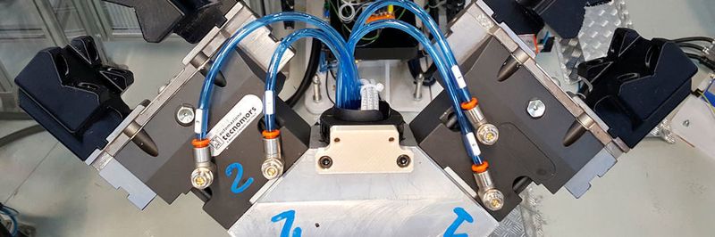 Mit dem Fortus 450mc 3D-Drucker von Stratasys testet GKN Driveline Florenz eine Reihe neuer Tooling-Anwendungen (wie die oben abgebildeten End-of-Arm-Werkzeuge), um kostspielige Produktionsausfälle zu vermeiden.