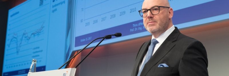 BVL-Vorstand Raimund Klinkner bei seiner Eröffnungsrede.