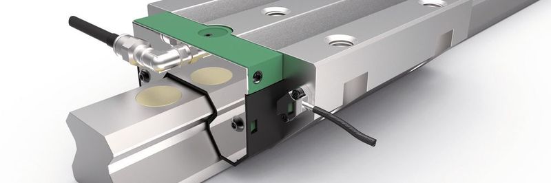 Verantwortlich dafür, dass Linearführungen vor dem Ende der zu erwartenden Gebrauchsdauer ungeplant ausfallen, sind meist Mangelschmierung und Verschmutzung. Die Lösung von Schaeffler: eine intelligente, d. h. bedarfsgerechte und automatisierte Nachschmierung der Linearführungen (Ina Durasense).