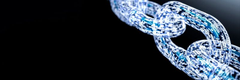 Autor Otto Geißler bittet M. Asim Soysal, Strategic IT Consulting bei Fujitsu, um Stellungsnahme zur Disruption via Blockchain.