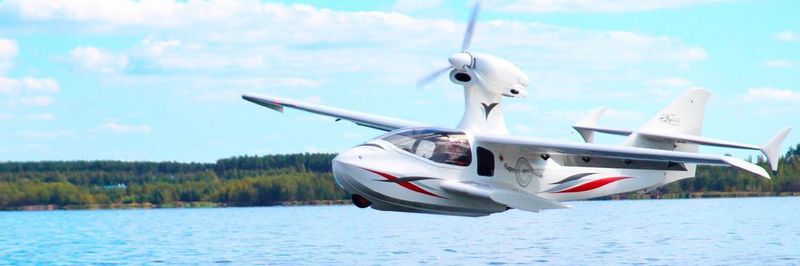 Das niedersächsische Unternehmen Flywhale Aircraft GmbH & Co. KG hat bereits ein Amphibienflugzeug, den sogenannten Flywhale, entwickelt. Bislang wird das Flugzeug mit einem Verbrennungsmotor betrieben.