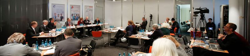 Auf der Vor-Pressekonferenz zur Medica/Compamed 2017 erklärten Experten den gesamtwirtschaftlichen und gesundheitspolitischen Rahmen.