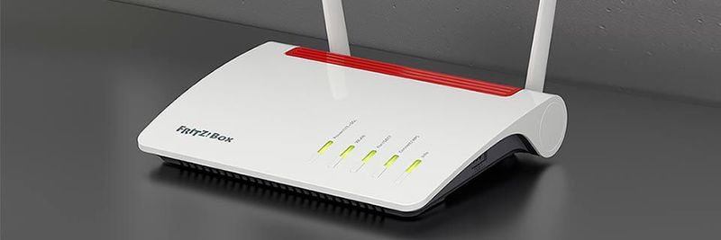 Zwei anschraubbare Mobilfunkantennen (SMA) gehören zum Lieferumfang der Fritz!Box 6890 LTE.