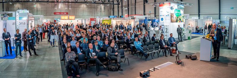 Die zweite Swiss Medtech Expo ging erfolgreich zu Ende. Spezialistinnen und Spezialisten aus der Medizintechnik nutzten die Fachmesse für den Wissensaustausch und die Netzwerkpflege. Höhepunkt der Swiss Medtech Expo war die Lancierung des digitalen Treffpunktes Medtech.plus. (Impressionen von der Swiss Medtech)