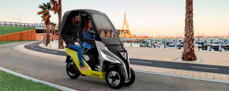 Ende 2018 will Torrot mit dem Velocipedo einen Roller mit Sicherheitszelle anbieten, den man ohne Helm fahren darf.