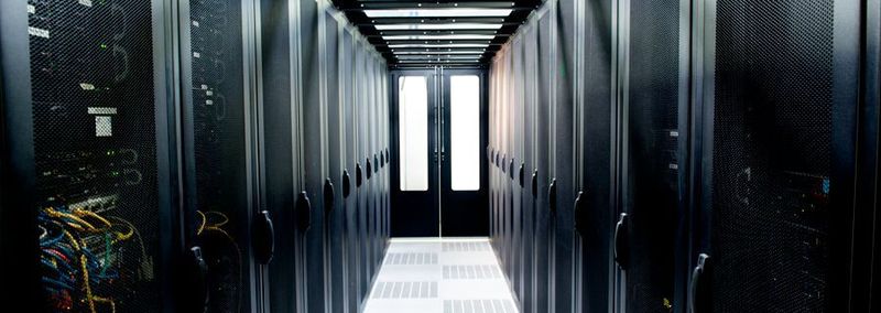 Die fusionierte Einheit bietet auf über 2.000 Quadratmeter Rechenzentrumsfläche Platz für mehr als 25.000 Server.
