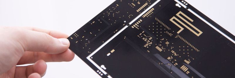 Telekom und Fraunhofer IML entwickeln gemeinsam IoT-Prototypen aus Hardware, Software und Konnektivität.