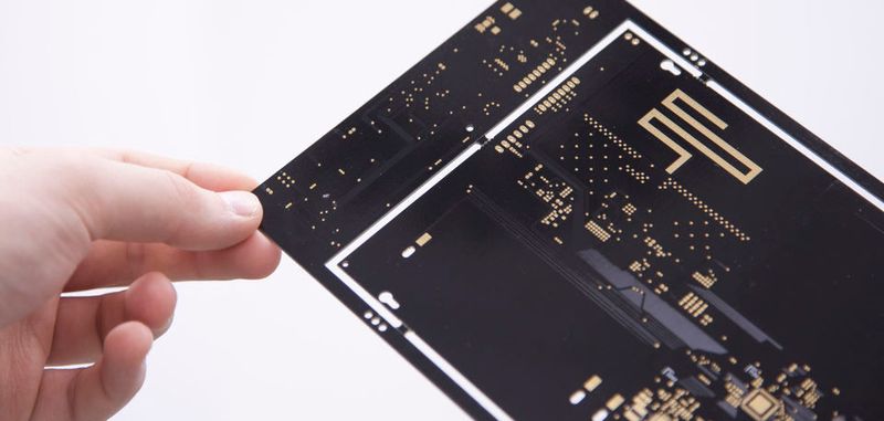 Telekom und Fraunhofer IML entwickeln gemeinsam Prototypen aus Hardware, Software und Konnektivität.