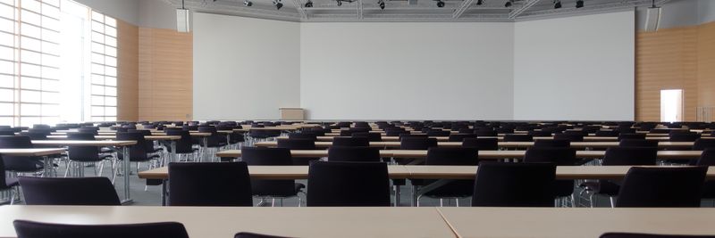 Weiterbildung bedeutet schon lange nicht mehr, dass man in einem stickigen Raum sitzt und ein Lehrer etwas an die Tafel schreibt. Wie die neuen Formen aussehen, zeigt Lea Bauer.