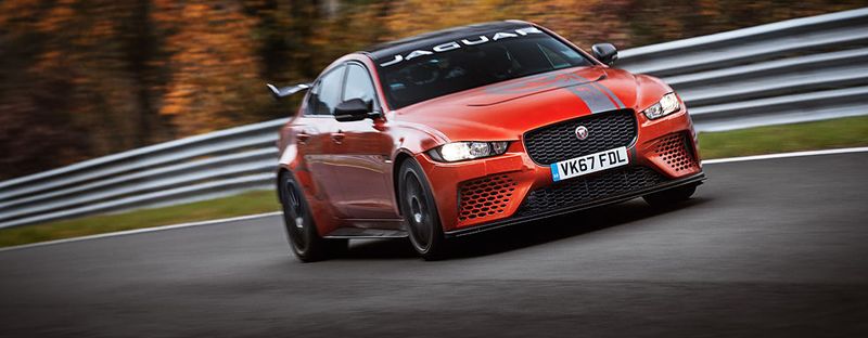 Der Jaguar XE SV Project 8 ist die schnellste Limousine auf dem Nürbugring.