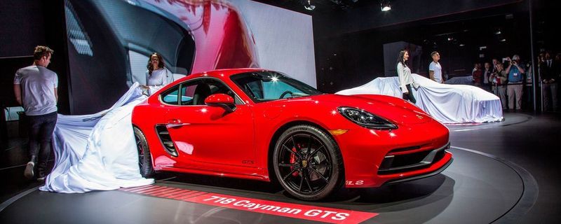 Porsche hat unter anderem den 718 Cayman in der Starkversion GTS enthüllt.