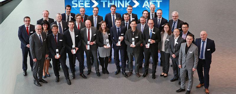 Im Rahmen seines Global Supplier Summit würdigte ZF seine besten Lieferanten mit dem ZF Supplier Award.