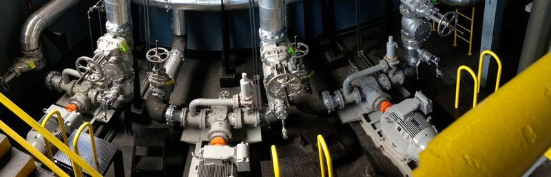 Um die Effizienz bei der Tankentleerung zu erhöhen und eine reibungslose Förderung sicherzustellen, nutzen vor allem in der Öl-Industrie – sowohl bei Mineral- als auch bei Pflanzenölen – immer mehr Unternehmen Schrauben-spindelpumpen wie die Notos von Netzsch.