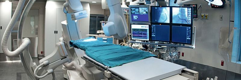 In modernen Operationssälen kommen die Winkelmesssysteme von AMO mit der neuen Auswerteelektronik auch zum Einsatz.