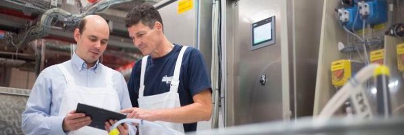 Die durch Sensoren ermittelten Daten der Waschanlagen tragen einen Teil zur Transparenz beim Verbrauch von Reinigungsmitteln und chemischen Additiven bei.