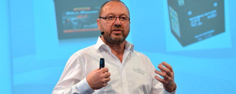Johannes Vix, Keckeisen : „Herausforderungen in der Batterietechnologie – vom Umgang mit Blei- und Lithium-Ionen-Batterien in der Werkstatt.“
