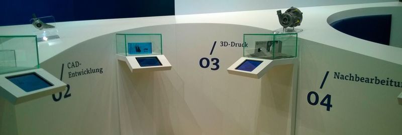 Solidteq verbindet die Vorteile eines Start-ups mit der Solidität und der ausgereiften Infrastruktur eines Großkonzerns. Das Unternehmen bietet vier Projektphasen an: Planung, Entwicklung eines 3D-Modells, 3D-Druck mittels Selective Laser Melting (SLM), mechanische Nachbearbeitung der Werkstücke.