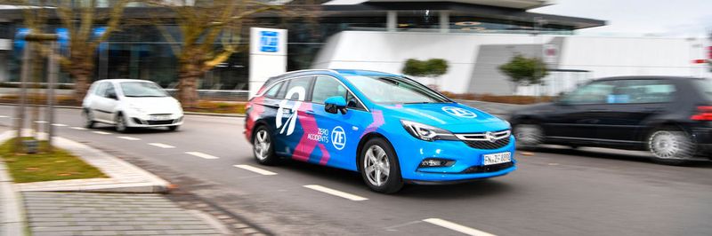 ZFs „Dream Car“ soll autonomes Fahren im Schlaf lernen.