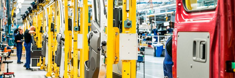RFID-Technologie macht die Logistik- und Produktionsprozesse bei Automobilherstellern transparenter.