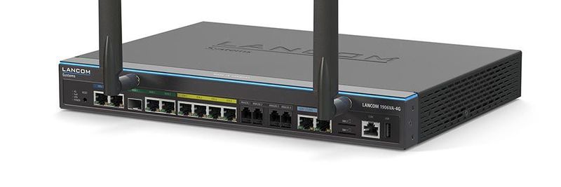 Der Lancom 1906VA-4G bietet zwei ADSL2+/VDSL2-Modems, zwei Gigabit-WAN-Ports (einer ausgelegt als SFP/TP-Combo-Port) und ein LTE-Advanced-Modem.