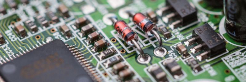 Die fortschreitende Vernetzung der Produktion bringt zunehmend rechtliche Unklarheiten mit sich.