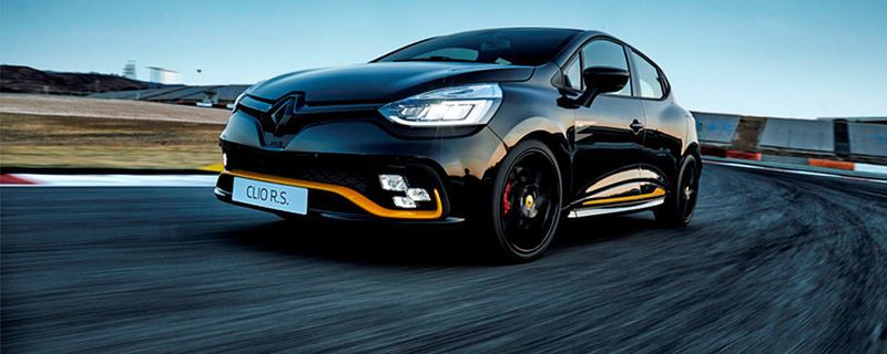 Inspiriert von dem Formel-1-Rennwagen hat Renault dem Clio R.S. einen Racing-Look verpasst.