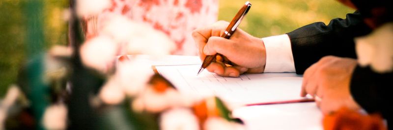 Der Vertrag ist unterschrieben – an dieser Stelle endet für viele Verkäufer die Arbeit. Aber wenn der Abschluss getätigt ist, beginnt erst die eigentliche Aufgabe: Nachverkäufe und langfristig begeisterte Kunden.