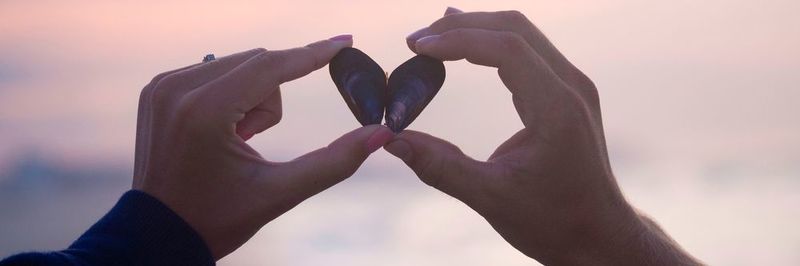 Auch im B2B-Bereich spielen Emotionen eine wichtige Rolle. Denn positive Markenerlebnisse führen zu einer emotionalen Bindung zwischen Kunden und Unternehmen.