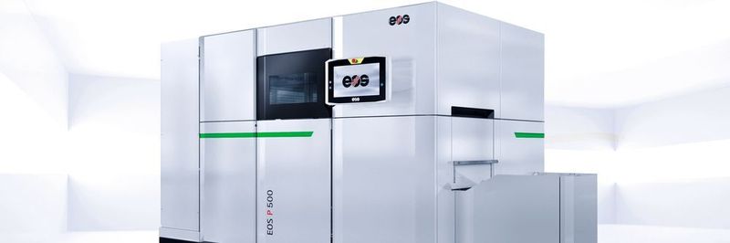 Für 3D-Druck in Serien: Mit dem Drucksystem P500 von EOS lassen sich Bauteile aus hochwertigen Polymeren prozesssicher herstellen.